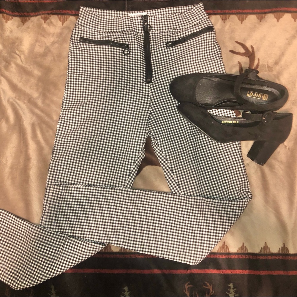 UO Gingham Slim Pants